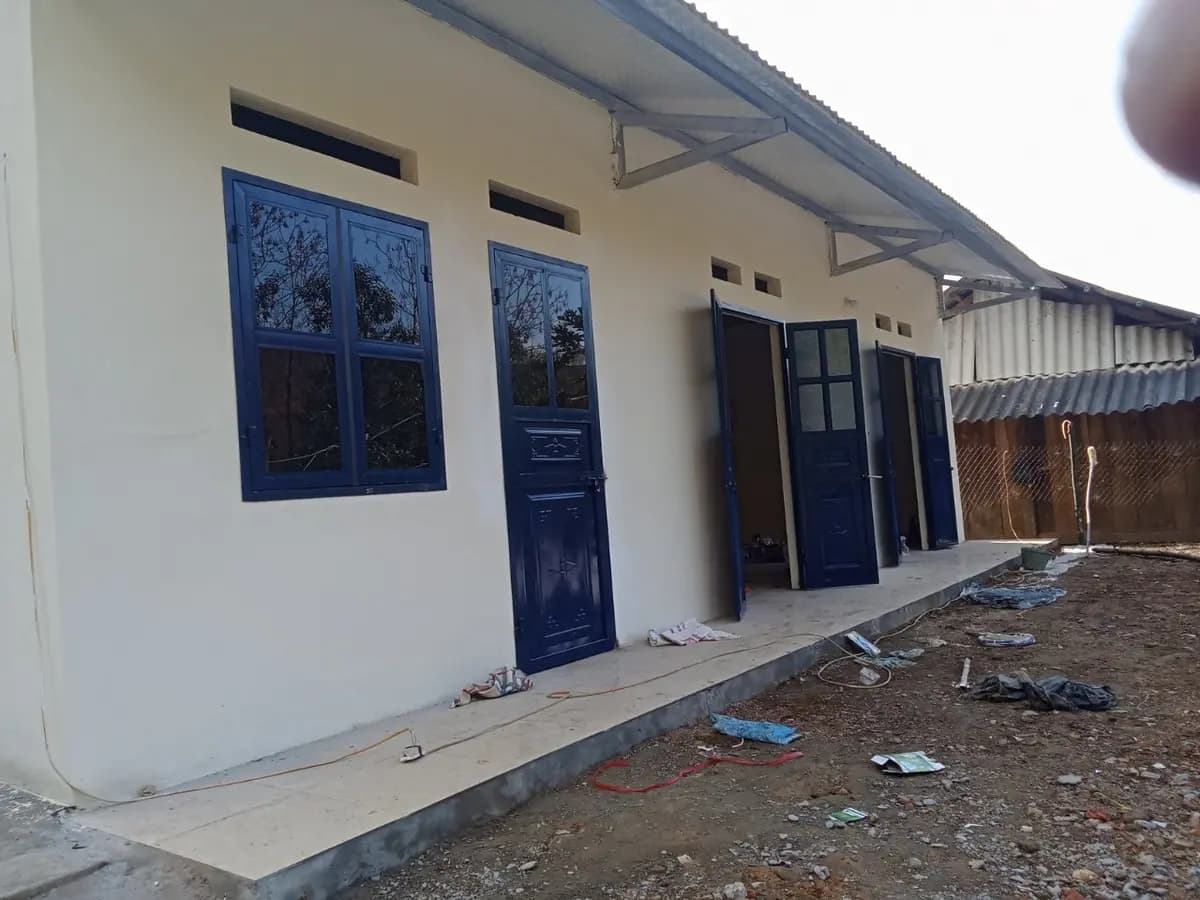 Image 12