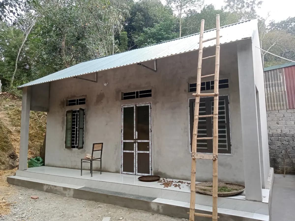 Image 4