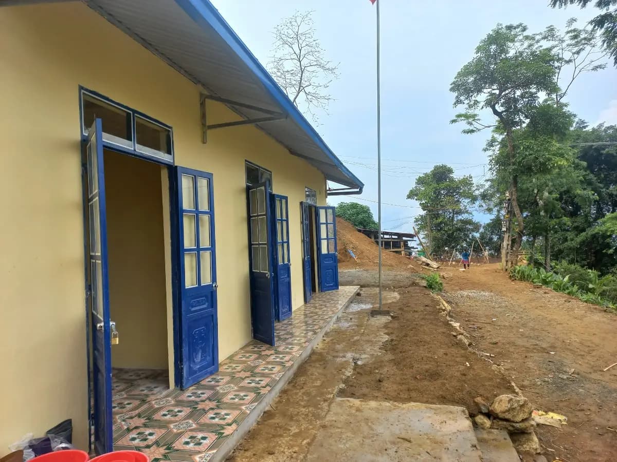 Image 12