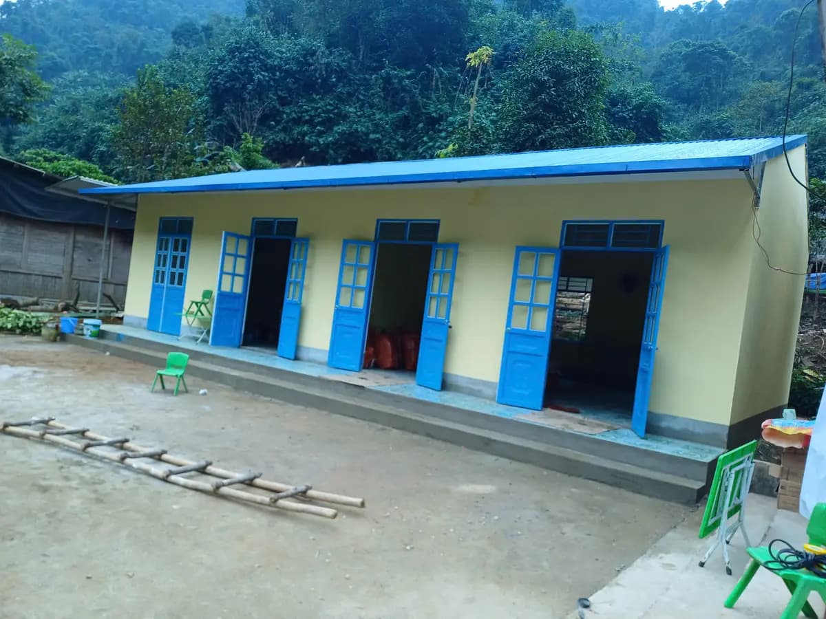 Image 4
