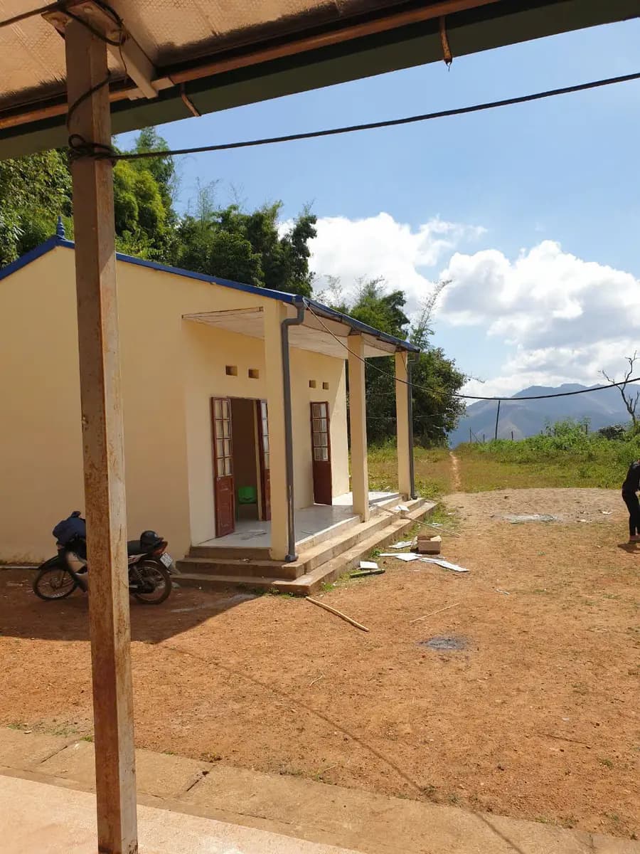 Image 4