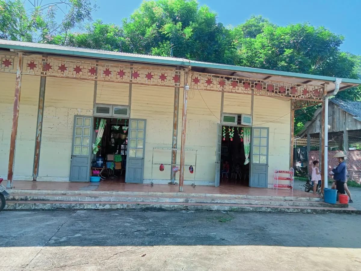 Image 4