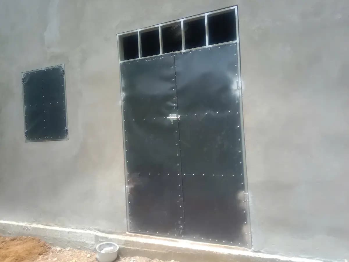 Image 4