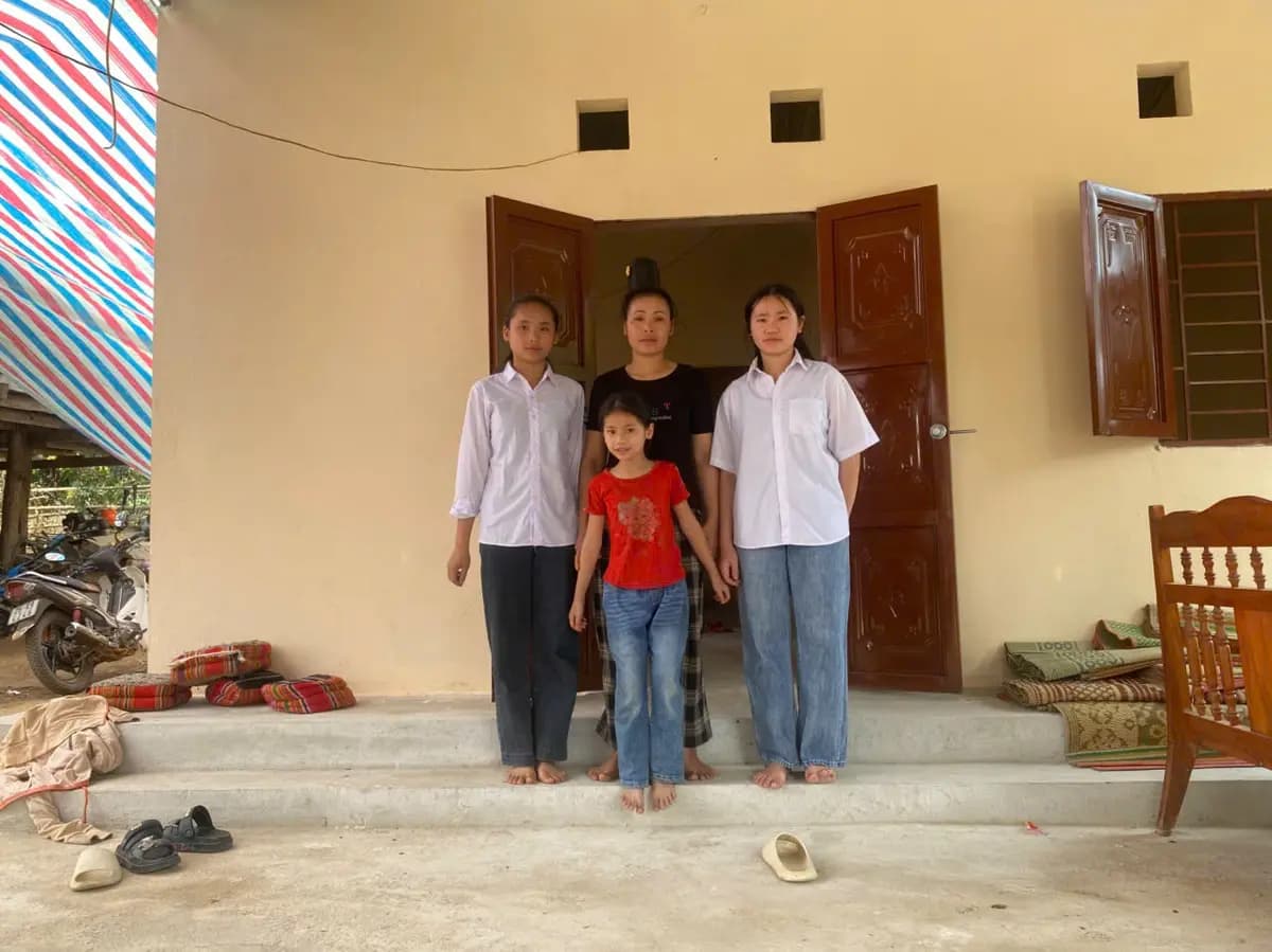 DA0775 - NHP221 - Lò Thị Hồng Thắm - Bản Bua -  xã Yên Hưng -  huyện Sông Mã -  tỉnh Sơn La