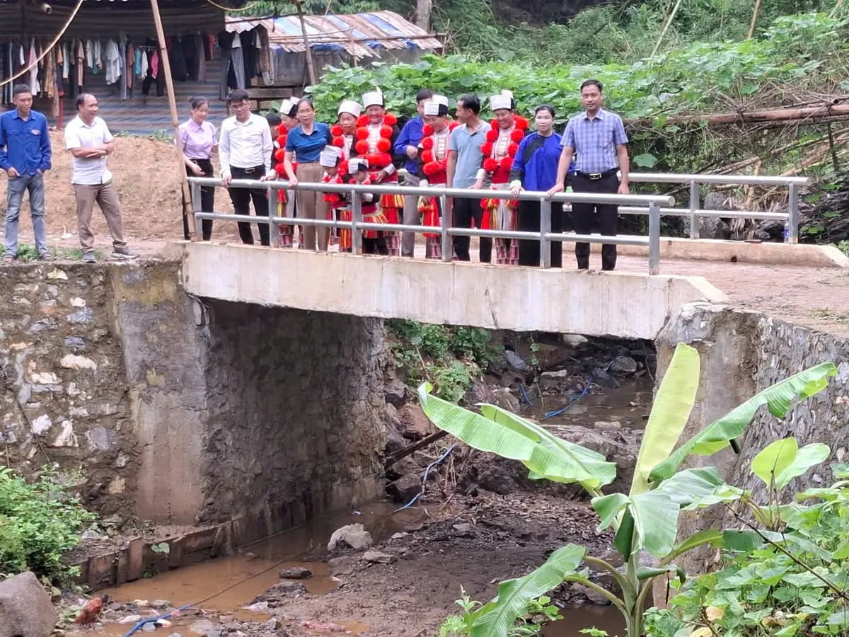 DA0323 - Cầu số 26 - Cầu dân sinh - Cầu suối Nà Chẻ - Xã Yên Hoa - Huyện Na Hang - Tỉnh Tuyên Quang
